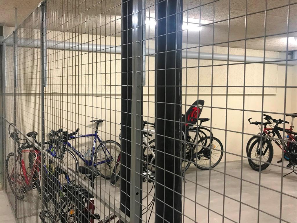 Gittertrennwände, Gitter-Trennwandsysteme - SENNRICH AG